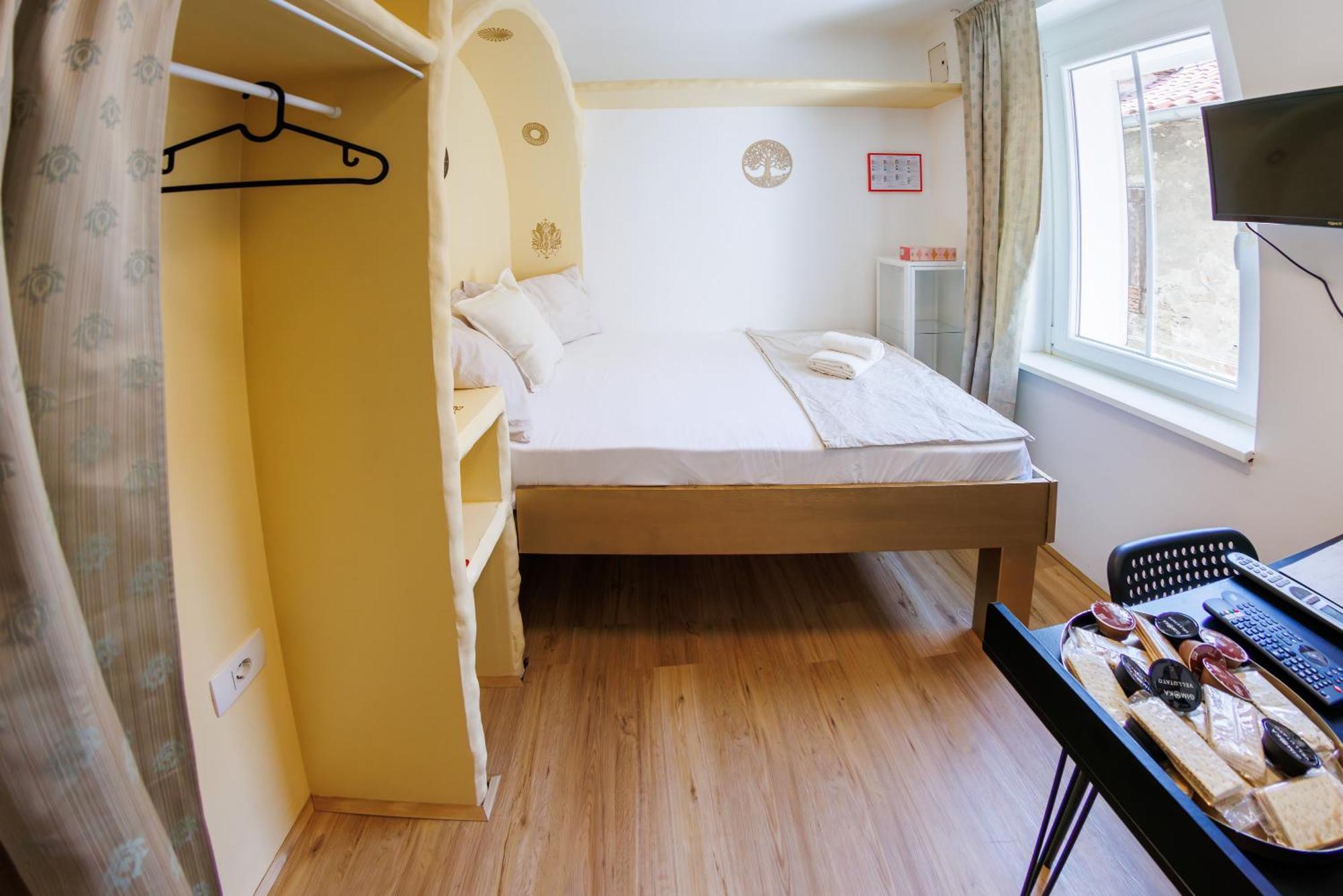 קופר Plutus Apartments And Rooms With Free Parking מראה חיצוני תמונה